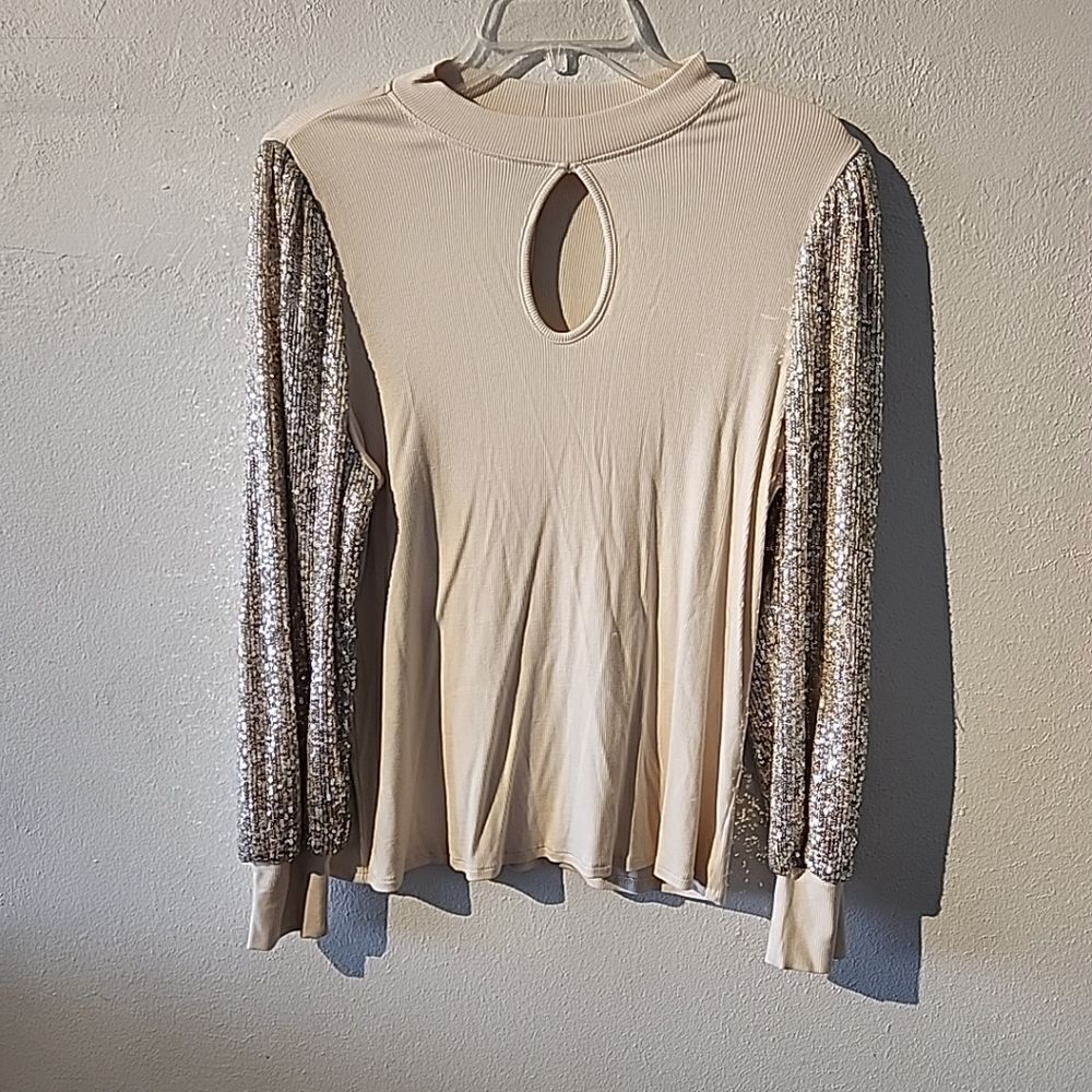 Maurices Womens Top Medium Beige Silver Bling Sparkle Flowy Day Evening
